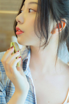 霓虹灯下的哨兵